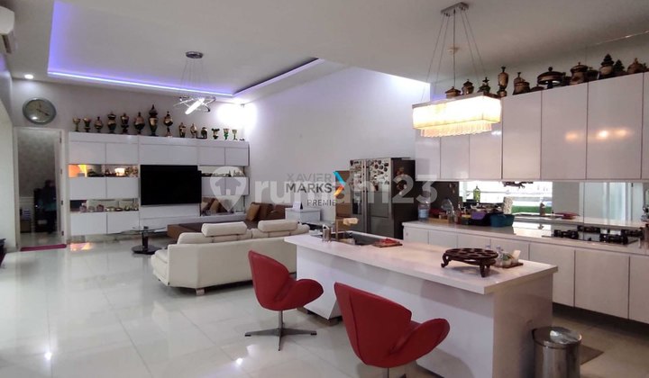 Rumah Mewah Full Furnished di Telaga Golf Araya 2