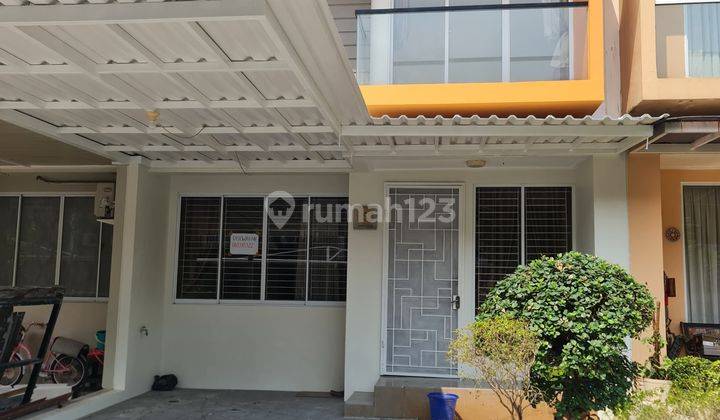 Disewakan Rumah 2 Lantai di Cluster Grand Galaxy  1