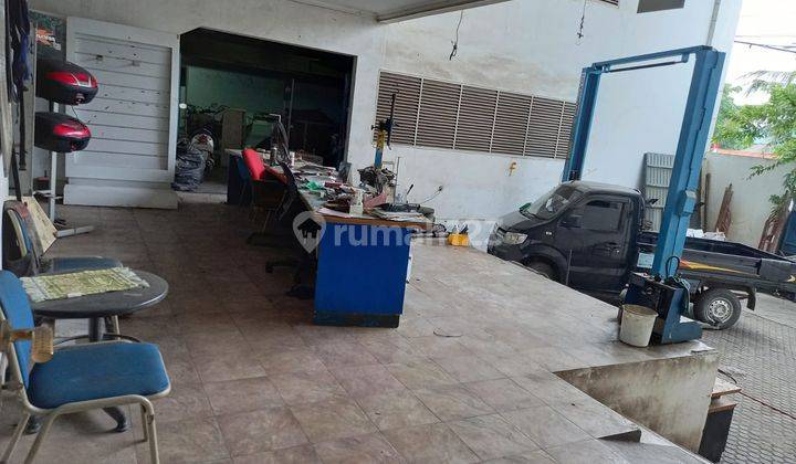 Disewakan Ex Showroom Mobil Pinggir Jalan Raya Sultan Agung Kranji Bekasi  2