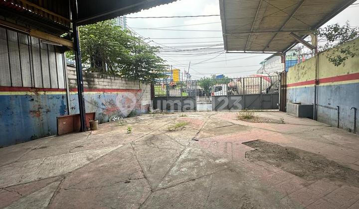 Disewakan Murah Gudang Pinggir Jalan Utama Siliwangi Raya Dekat Toll Bekasi Barat