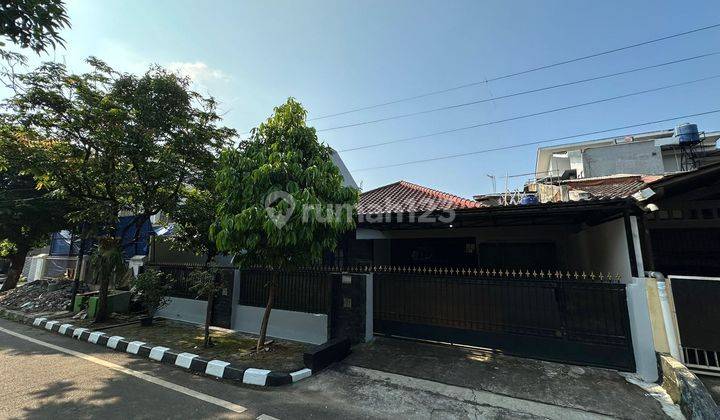 Disewakan Semi Furnish Rumah Di Billymoon Pondok Kelapa 1