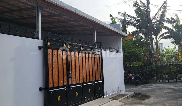 Dijual Rumah Hoek Full Renov Dekat Mall Summarecon Bekasi 2