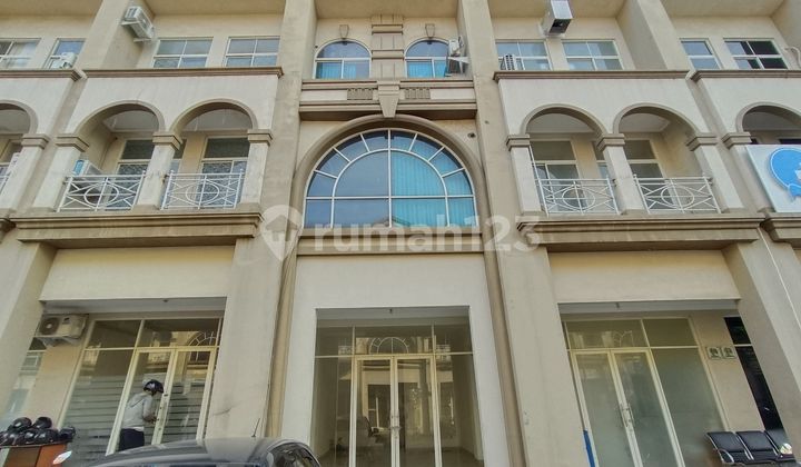 For Rent 2½ Floors Shop House in Grand Galaxy City