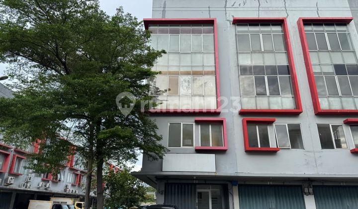 4-Storey Large Hook Ruko in Kalideres - Suitable for Office & Business 1