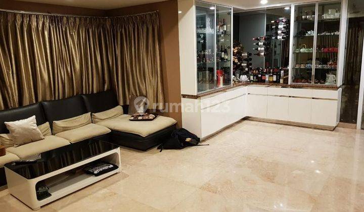 Dijual apartemen Royal Medit Tipe 3+1 BR Furnished 2