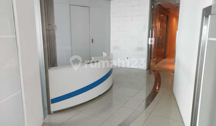Disewakan Office space fitted Disewakan Office space fitted