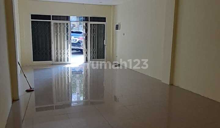 Disewakan Ruko Sentral Bisnis di Tanjung Duren, 4 Lantai, Luas 56m2 1