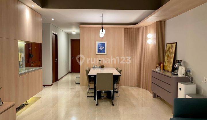 Dijual Apartemen Royal Medit Full Furnished Mewah 2