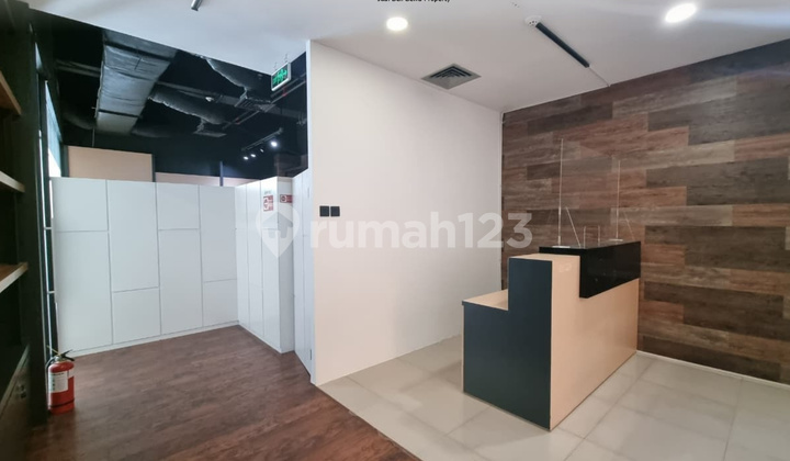 Disewakan Ruang Kantor Furnished di Apl Tower Central Park 2