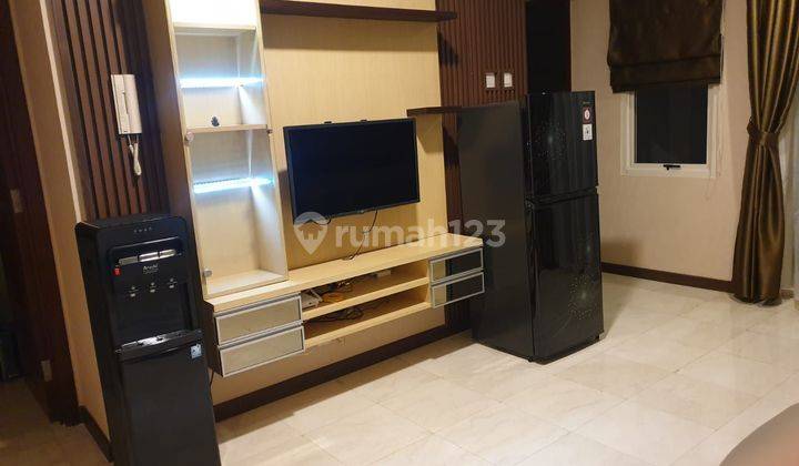 Royal Mediterania Garden | 2 Kamar Plus | Full Furnished Lantai Atas 2