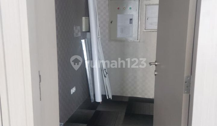 Disewakan Office Semifurnished Type Apl