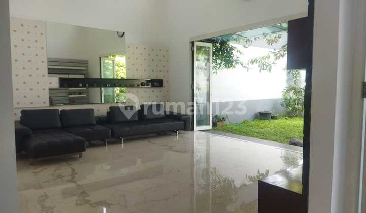 Dijual Rumah di Taman Telaga Golf BSD, 6BR Furnished Luas 800m2 Dijual Rumah di Taman Telaga Golf BSD, 6BR Furnished Luas 800m2