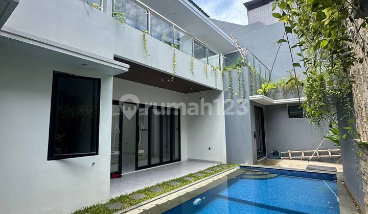 Rumah Brand New Siap Huni Model Modern 2 Lantai Lokasi Strategis 2