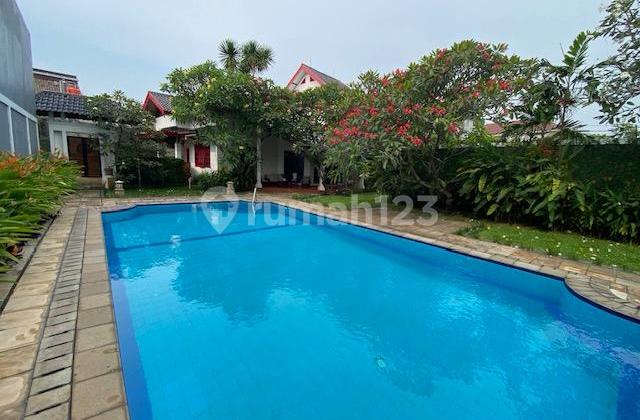 Rumah Mewah Bebas Banjir,Lokasi Strategis dan Nyaman