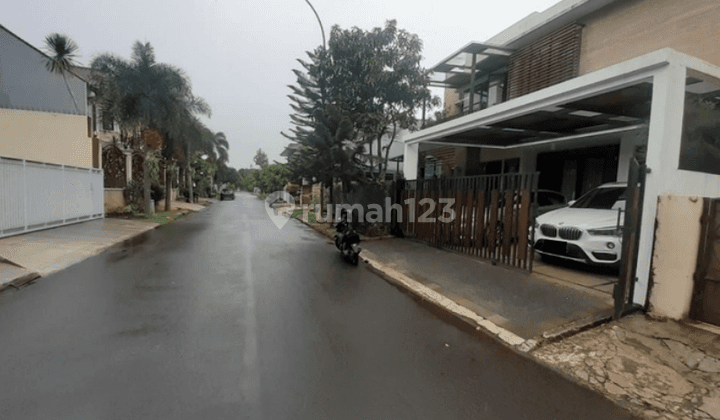 Rumah cantik 2 lantai di komplek BSD sektor 3, Tangerang 2