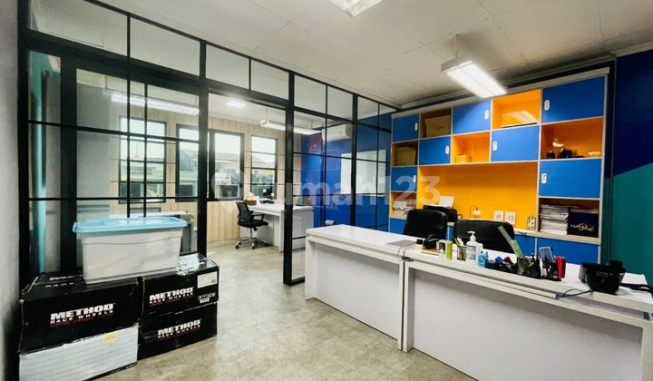 Ruko Lokasi Premium di Kawasan Bisnis Lokasi Strategis Ruko Lokasi Premium di Kawasan Bisnis Lokasi Strategis