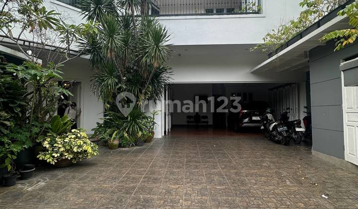 Rumah Mewah di Pondok Indah Prime Location Siap Huni