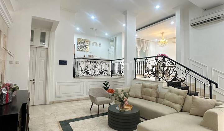 Rumah Mewah 2 Lantai Fullfurnished Siap Huni di Pondok Indah 2