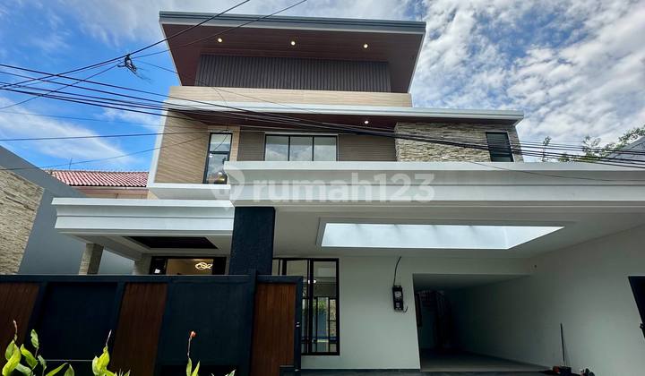 Rumah Brand New Siap Huni Model Modern 2 Lantai Lokasi Strategis Rumah Brand New Siap Huni Model Modern 2 Lantai Lokasi Strategis
