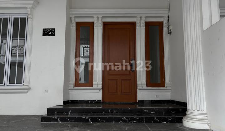 Rumah Siap Huni 2 Lantai Bebas Banjir Model Modern Classic 2