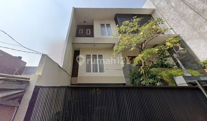 Dijual Rumah Nyaman 2 Lantai Di Kebayoran Baru Jaksel 1