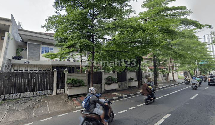 Rumah 2 Lantai di Jl. Puri Indah Raya Blok, Jakarta Barat 2