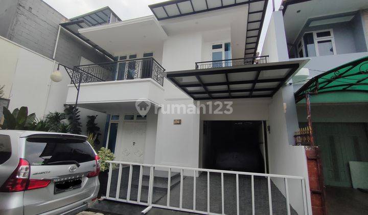 Rumah Mewah Baru Style American Classic di Duren Sawit 1