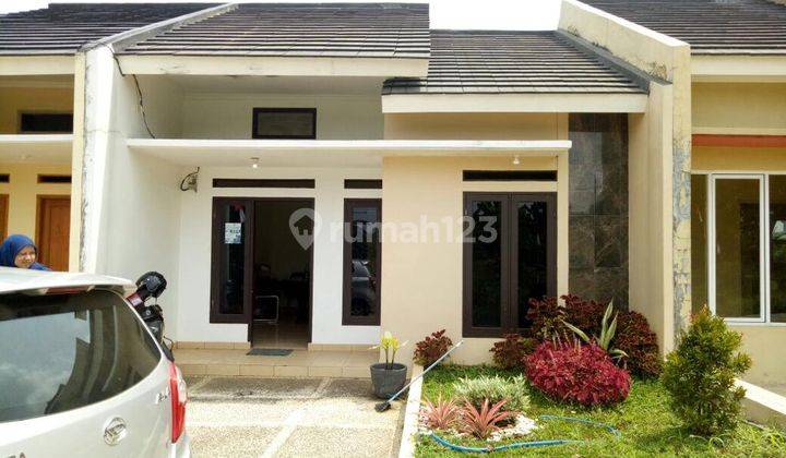 Rumah Dengan Suasana Pedesaan Yang Asri Dan Nyaman 1