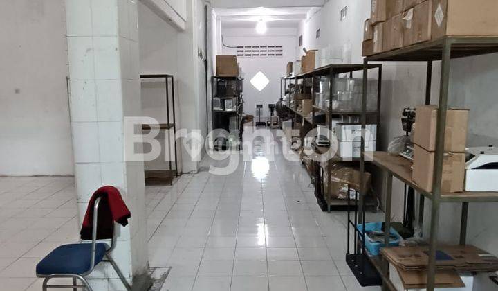 RUMAH SIAP HUNI  2 LT COCOK UTK HUNIAN/ KANTOR DAN GUDANG GAJAH JALAN LEBAR 1
