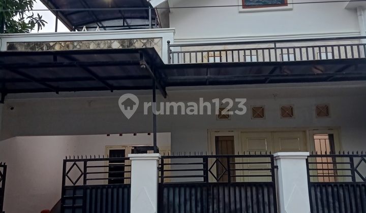 For Quick Sale, 2-Storey House, Ready to Live In, in the Center of Kaliwungu Town 1