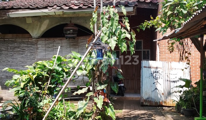 Old House for Sale, Land Only, Cimanggis. Wide Road Access.