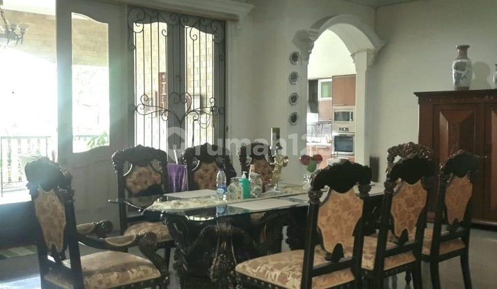 Rumah di Adhiaksa Raya Lebak Bulus Jakarta Selatan, Dekat MRT 2