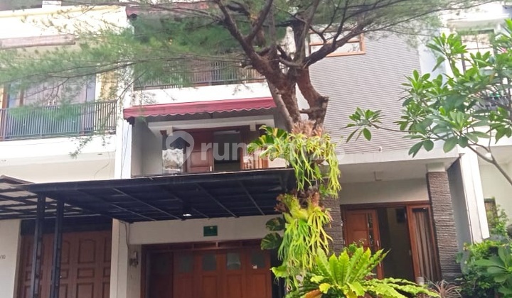 House in Taman Bona Indah, Lebak Bulus. Interested? Let's Negotiate! 2