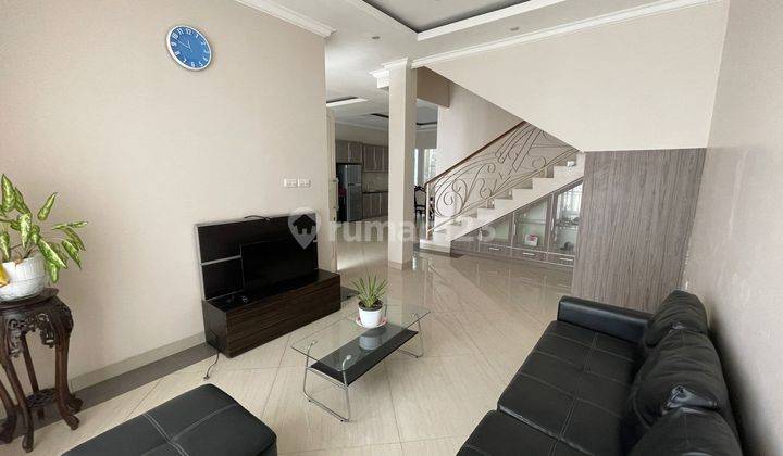 Rumah Kontrakan 3 Lantai Furnished di Cilandak, Jakarta Selatan 2