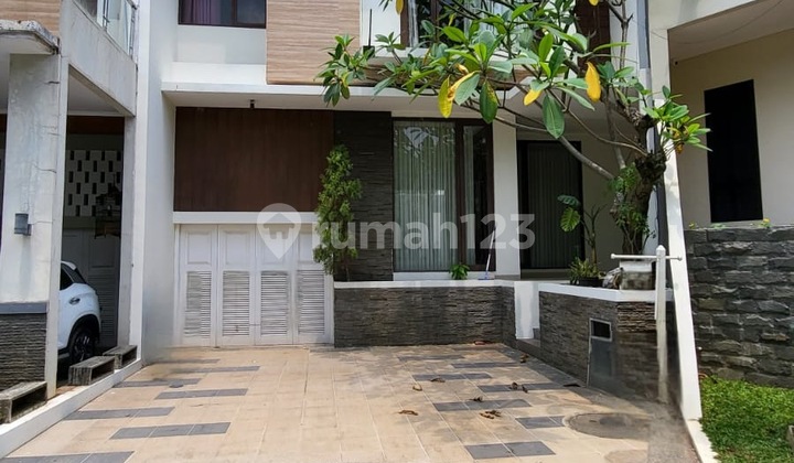Rumah di Kebayoran Residence Bintaro Jaya Tangerang Selatan, SHM