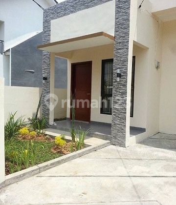 Rumah Dijual Komplek Inhutani Ciputat. Akses Mudah ke MRT. Nego 2