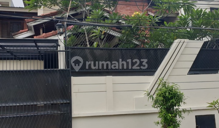 Rumah Disewa Lebak Lestari Indah Lebak Bulus, Jakarta Selatan Rumah Disewa Lebak Lestari Indah Lebak Bulus, Jakarta Selatan