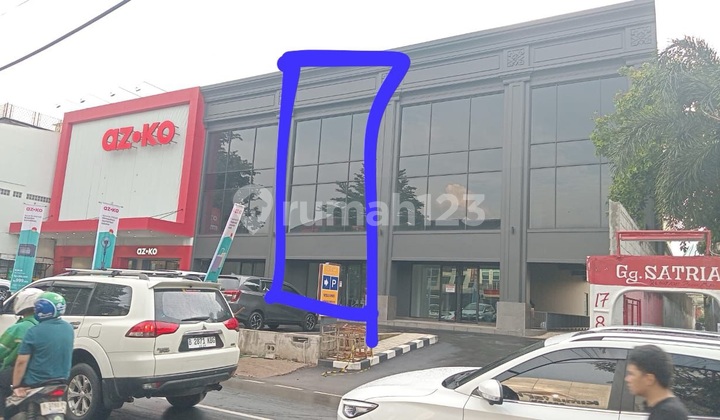 3-Story Shop House for Rent on Jl Bangka Raya, Kemang, South Jakarta 3-Story Shop House for Rent on Jl Bangka Raya, Kemang, South Jakarta