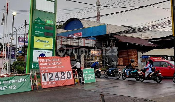 House and Workshop for Sale on the Side of Sawangan Main Road. Hard Negotiation! 2