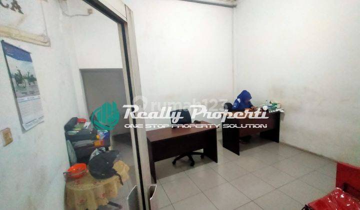 Ruko 3 Lantai di Jalan Raya Kemang Sari Jatimakmur, Bekasi 4