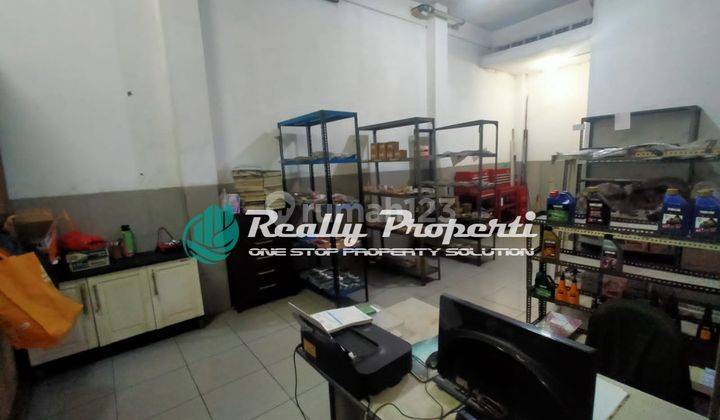 Ruko 3 Lantai di Jalan Raya Kemang Sari Jatimakmur, Bekasi 12