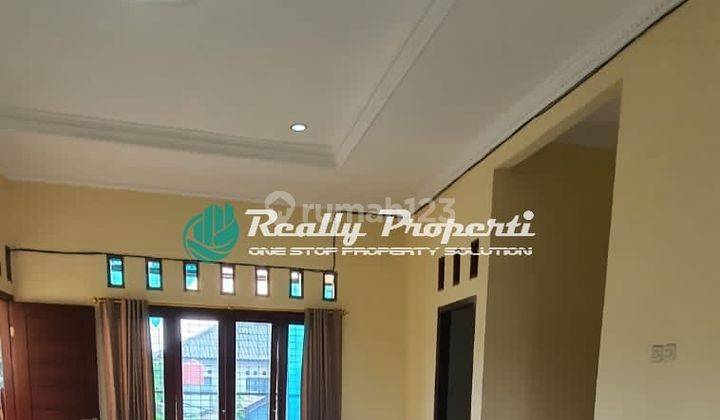 Rumah Furnished Dan Terawat Posisi Sudut Dalam Cluster di Jaktim 2