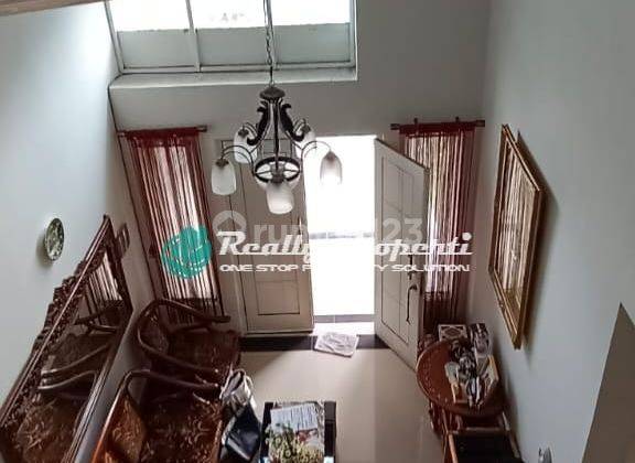 Rumah Sudut Mewah 2 Lt Di Perumahan Green Park Jatiwarna Bekasi 2