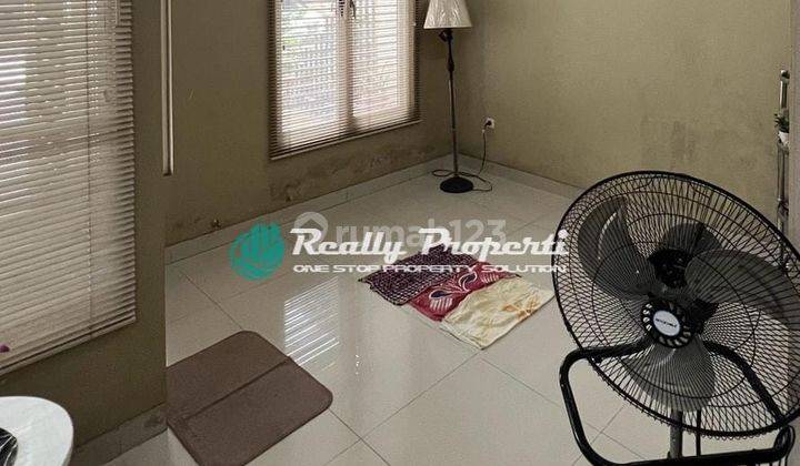 Rumah Furnished 2 Lt di Perumahan Dkt Tol di Jatimelati Pd Melati 2