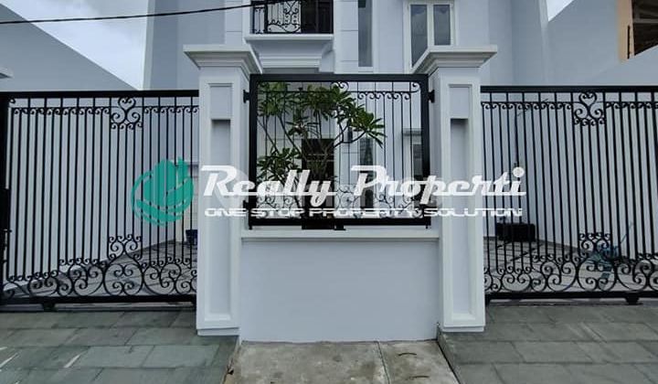 Rumah Mewah Baru 2,5 Lantai Dlm Perumahan di Duren Sawit Jaktim Rumah Mewah Baru 2,5 Lantai Dlm Perumahan di Duren Sawit Jaktim
