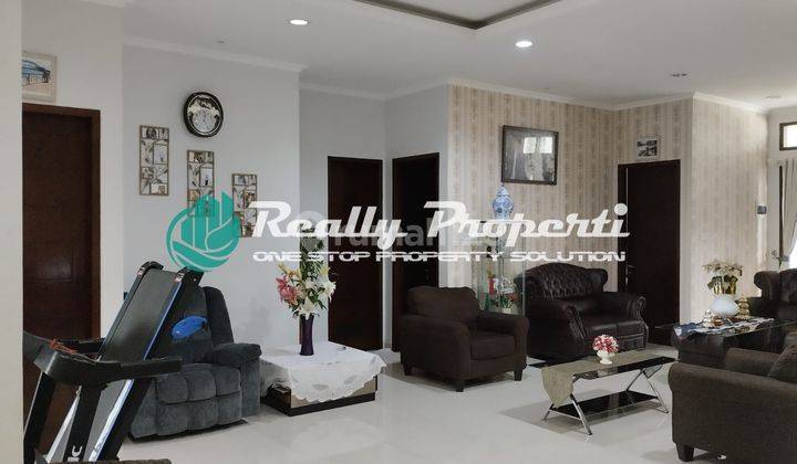 Rumah Semi Furnished di Perumahan Dekat Galaxy Jakasetia Bekasi 2