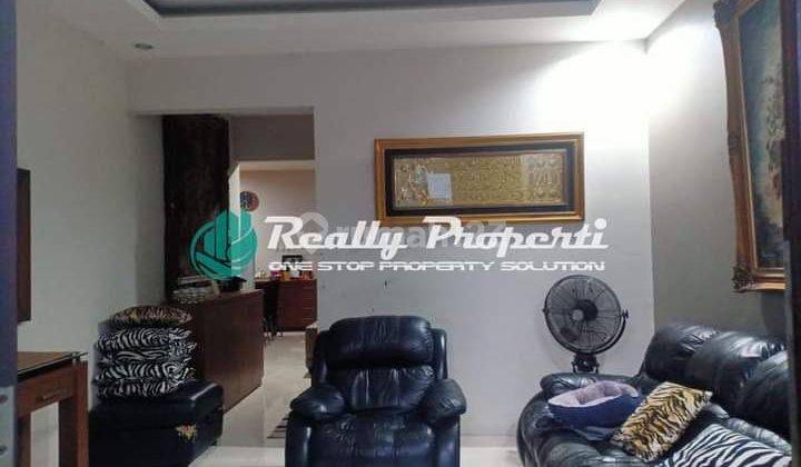 Rumah 2 Lt Semi Furnished Lokasi Jalan Utama di Jatibening Bekasi 2