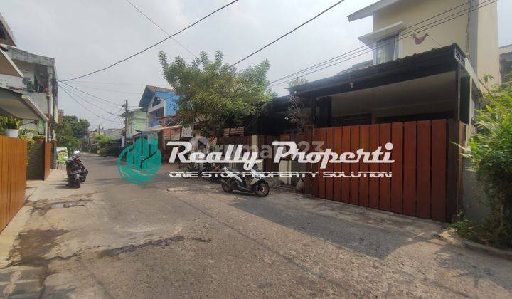 Rumah Semi Furnished Dalam Perumahan di Jatimakmur Bekasi  2