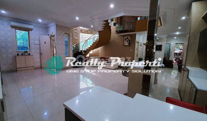 Rumah Hook Full Furnished di Belakang Mall Kelapa Gading Jakarta 2