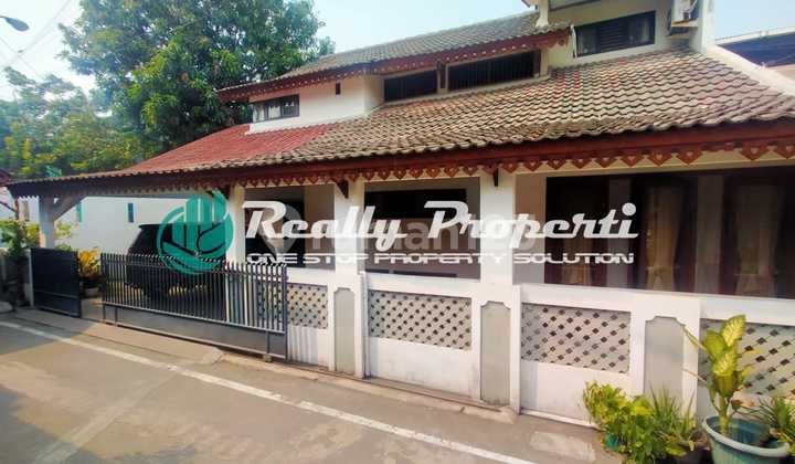 Rumah SHM Semi Furnished Posisi Sudut di Duta Kranji Bekasi Rumah SHM Semi Furnished Posisi Sudut di Duta Kranji Bekasi